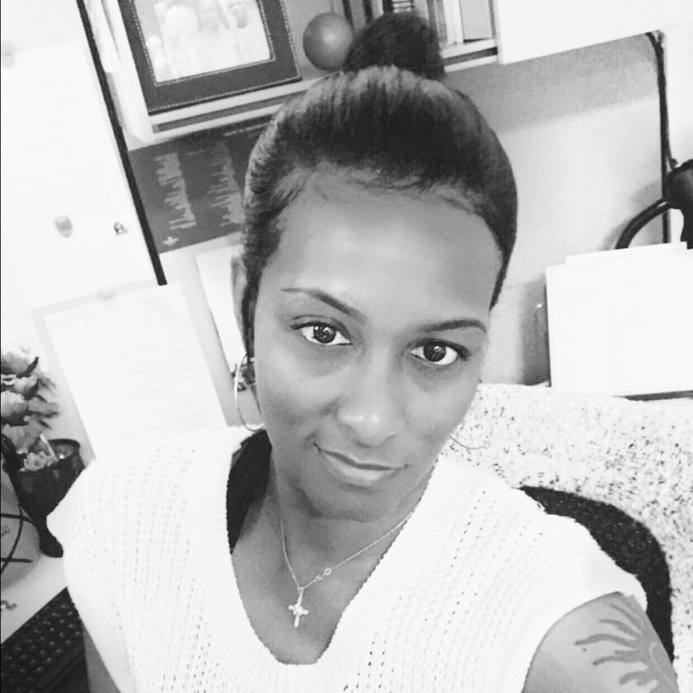 Meet your Posher, Alina