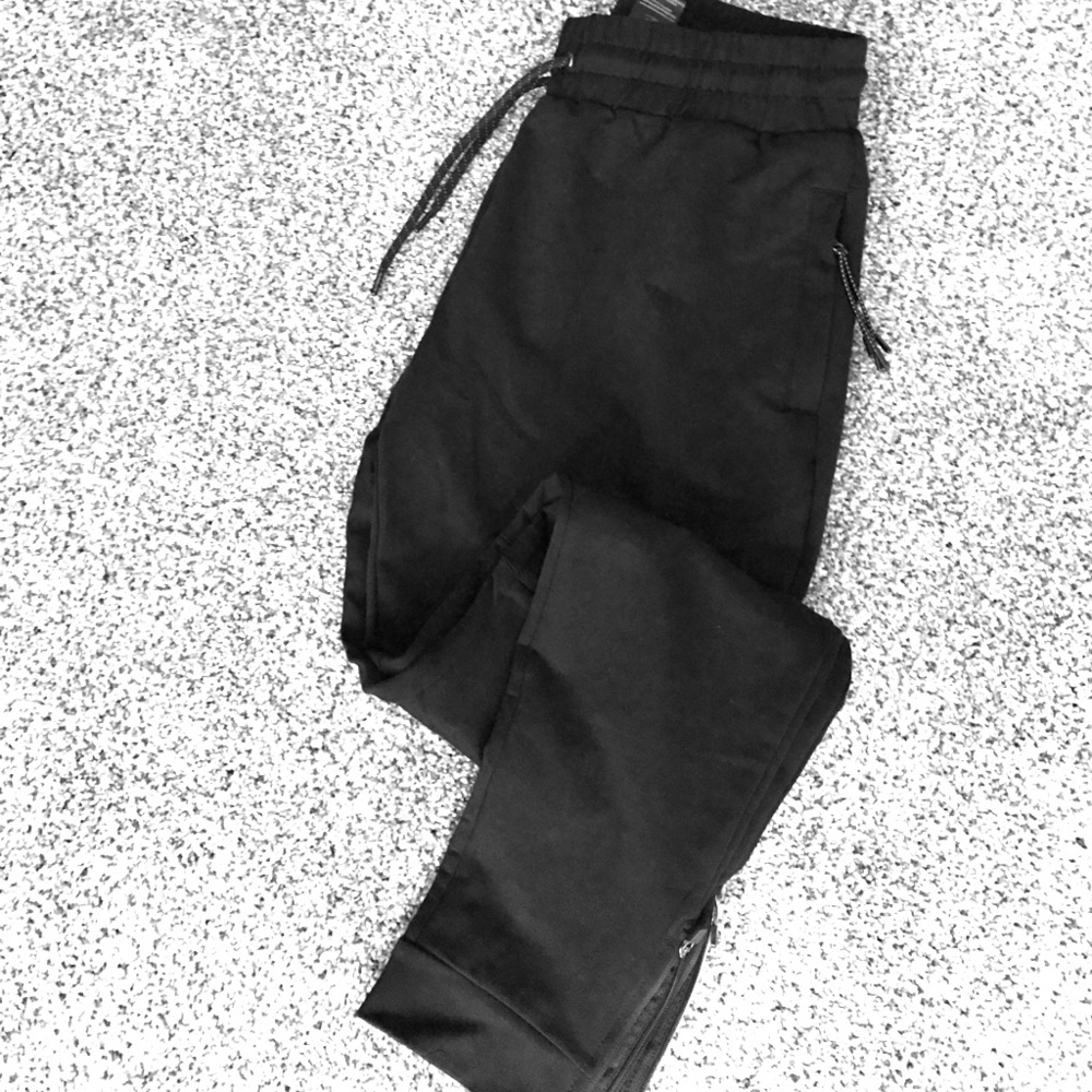 !!!BRAND NEW!!! Alphalete Joggers