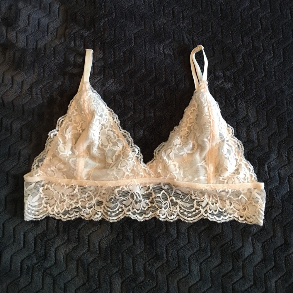 Lace bralette (adjustable)