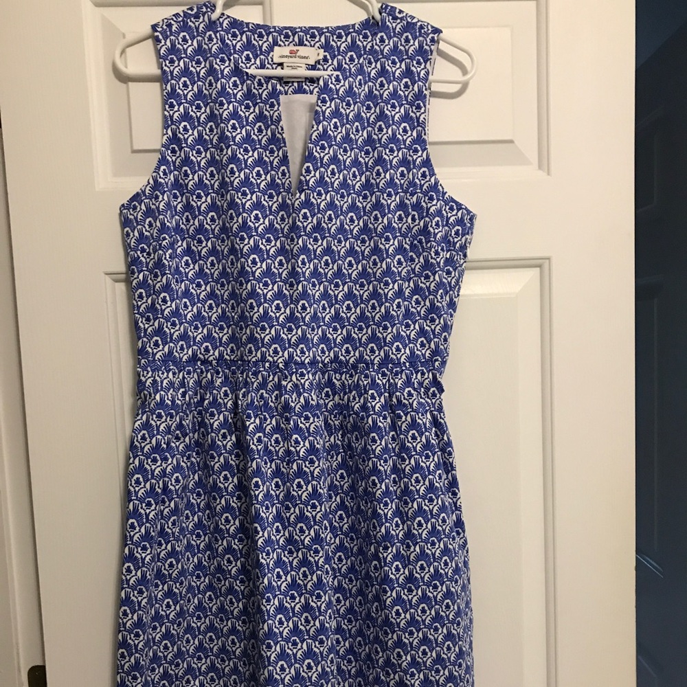 NWT vineyard vines outlet dress. Size 8