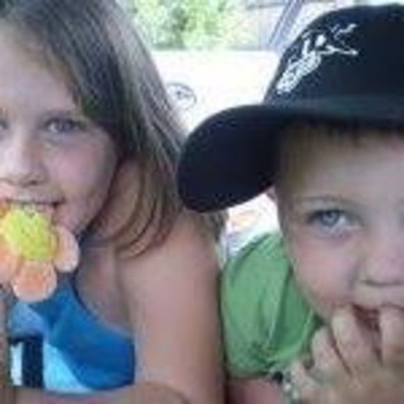 Meet your Posher, Hannah - Picture 1 of 1