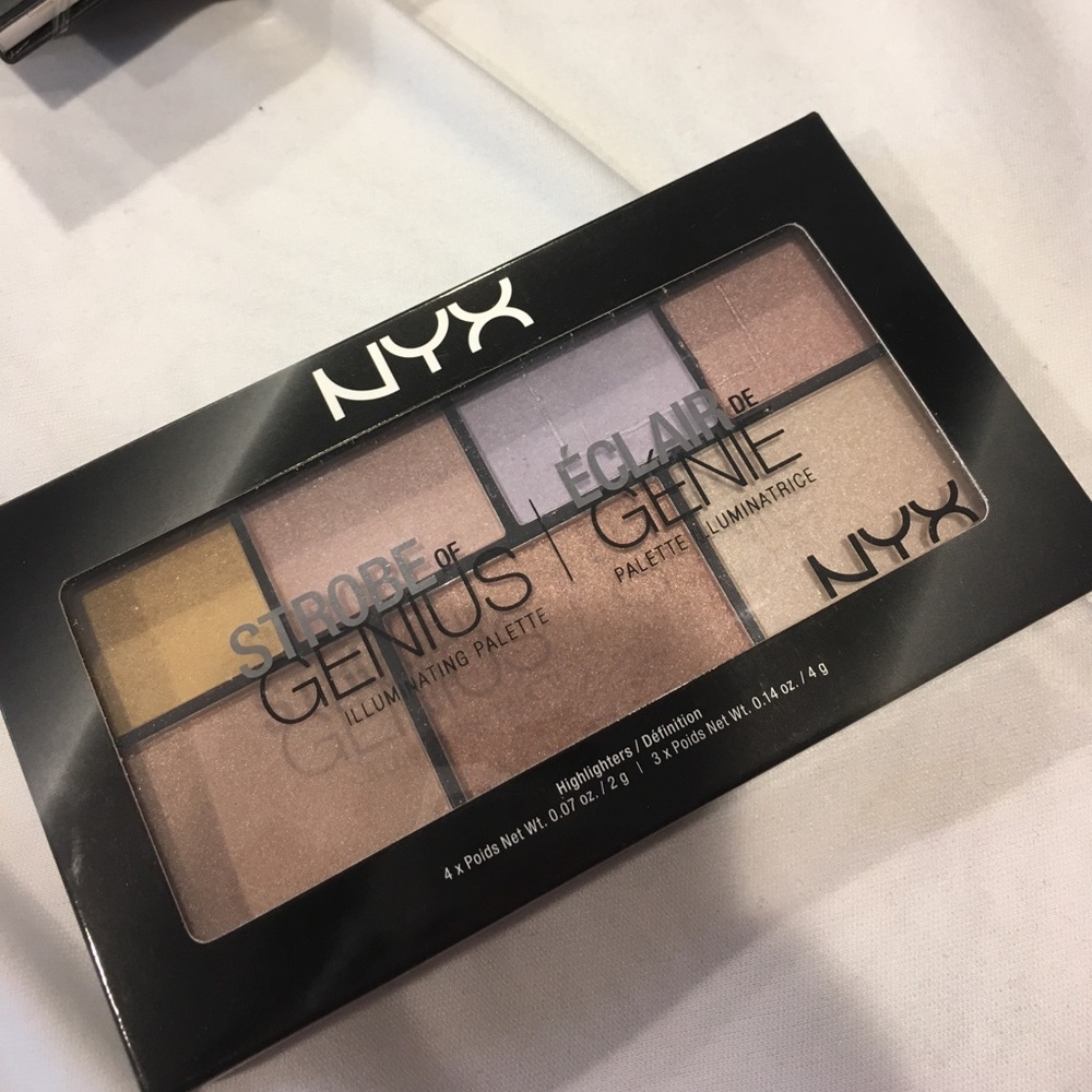 NYX Strobe Of Genius Illuminating Palette