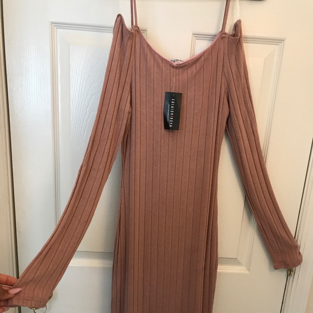 ✨NEW w/tags✨ Fashion Nova dress 👗