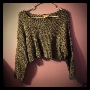 Grey and white long sleeved sweater cropped top