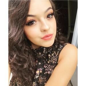 Meet your Posher, Areli