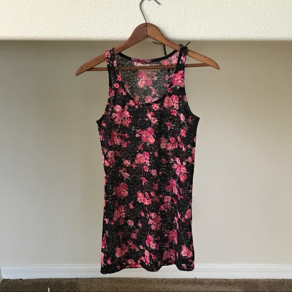 Decree lace floral tank