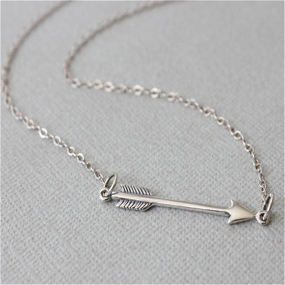 Arrow Dainty Necklace dainty pendant Silver Color - Picture 2 of 6