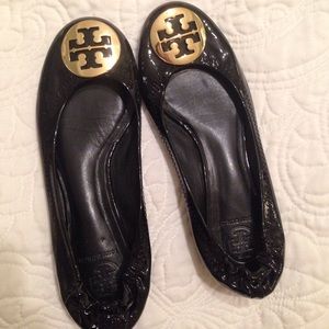 Tory Butch flats