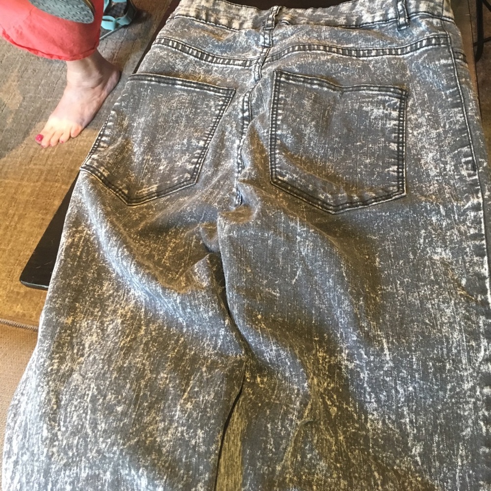 High waisted jeans