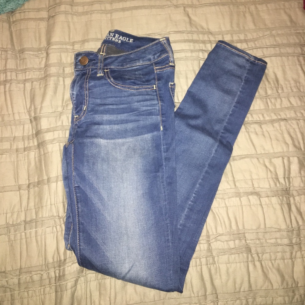 Medium Wash American Eagle Jegging