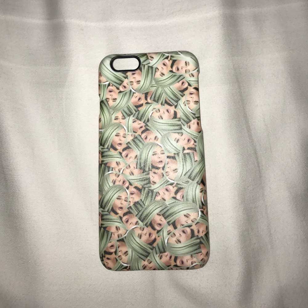 BRAND NEW KYLIE JENNER PHONE CASE