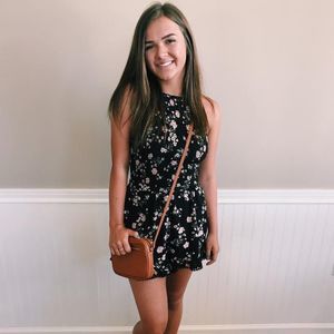 Meet your Posher, Kaia summer