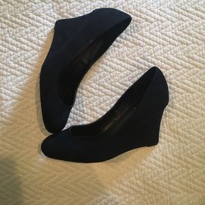 Navy blue wedges