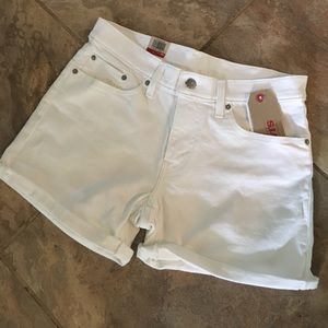 Levi White Shorts