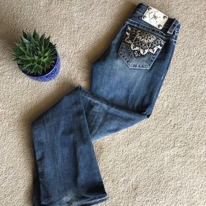 Bundle!!! Miss me jeans and two white Camis!