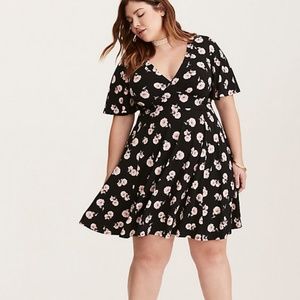 Torrid Floral Print Flutter Sleeve Dress Unworn