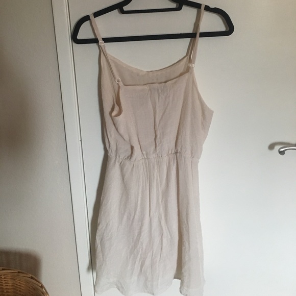 Urban Outfitters cream summer dress - Picture 2 of 3