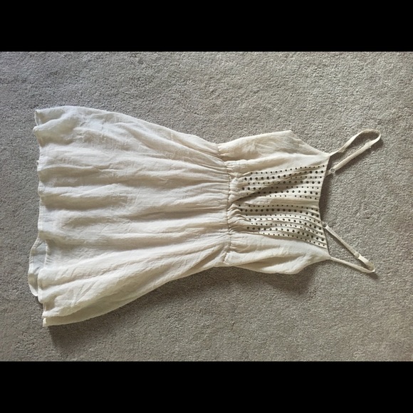 Urban Outfitters cream summer dress - Picture 3 of 3