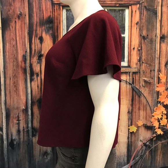 {2X} Torrid Burgundy Crop Top - Picture 2 of 5