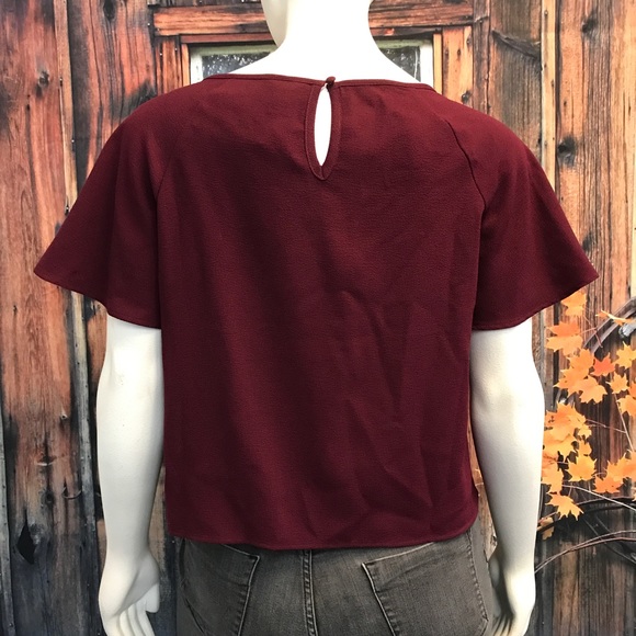 {2X} Torrid Burgundy Crop Top - Picture 3 of 5