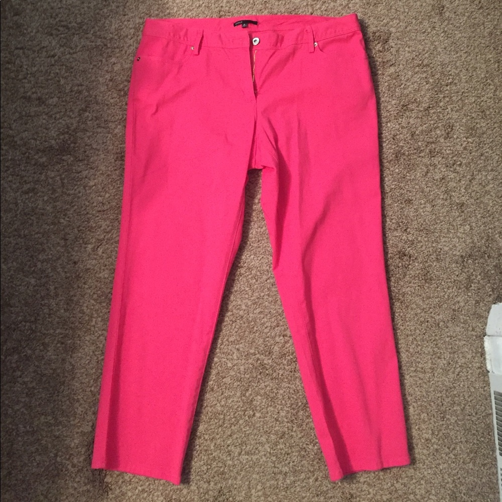 Chaus capris
