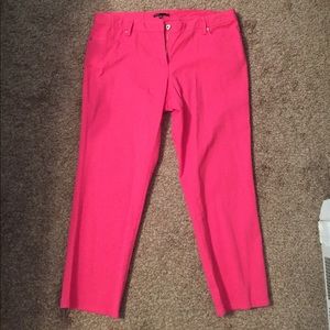 Chaus capris