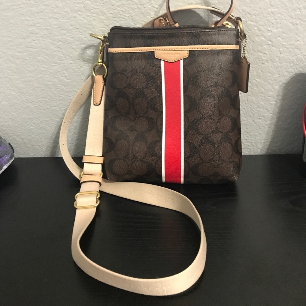 Coach crossbody bag with matching wallet - Picture 1 of 2