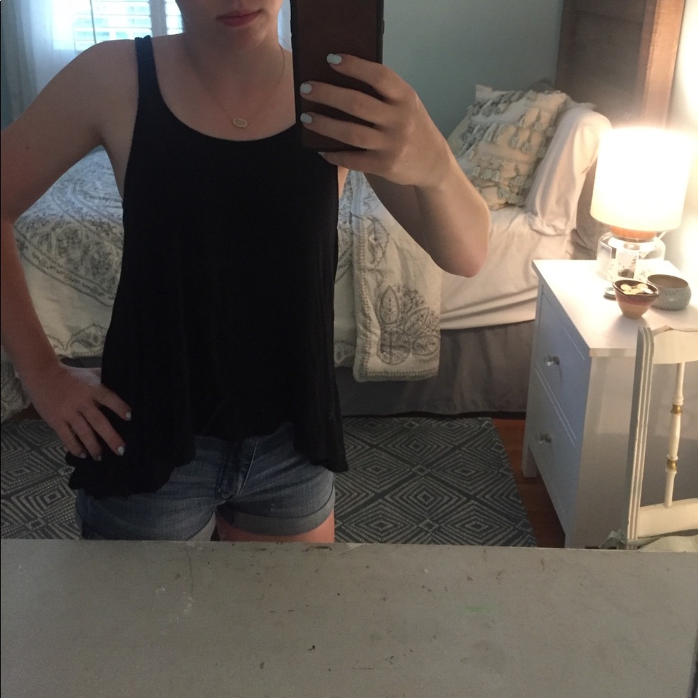 Tillys black tank top
