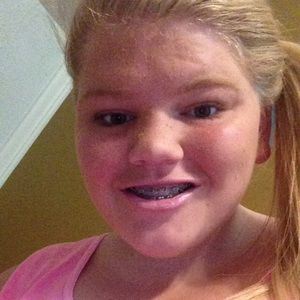 Meet your Posher, Kelly