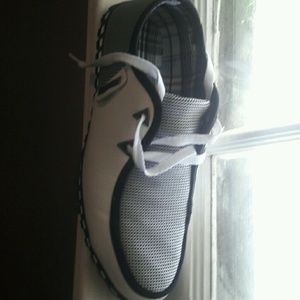 Meet your Posher, Philip