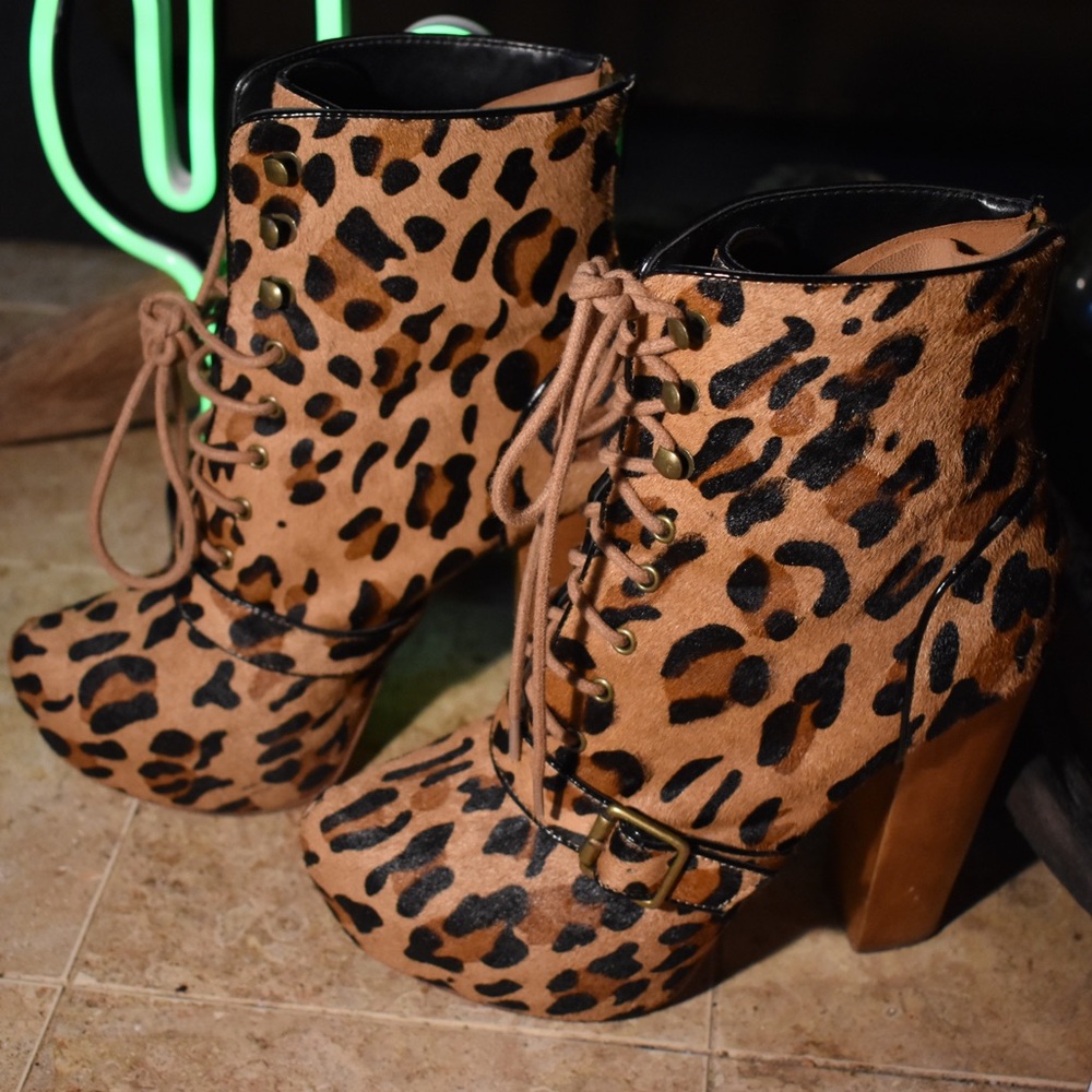 🆑Steve Madden fur leopard print heels - Picture 3 of 8