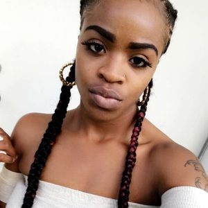 Meet your Posher, Javonne