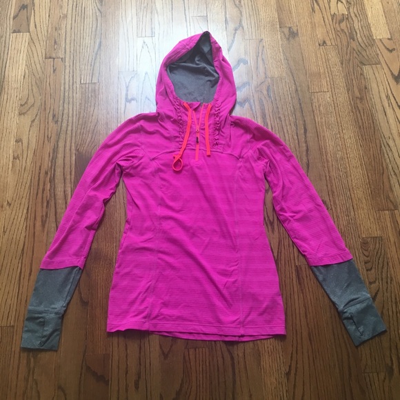 Bright Pink exercise sweatshirt. - Picture 1 of 5
