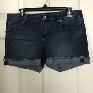Denim roll shorts