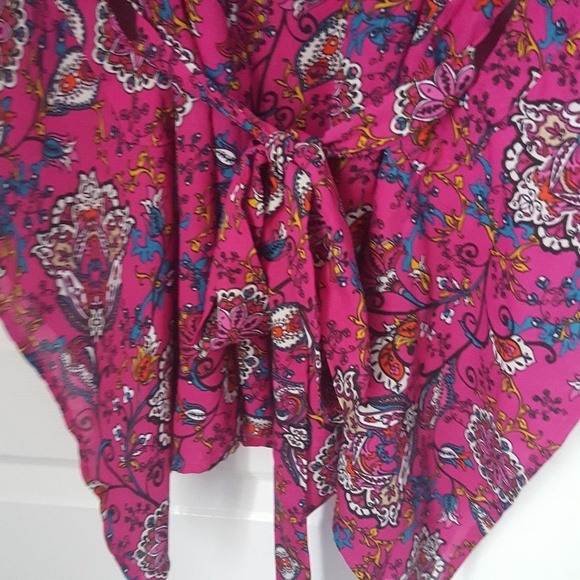 💥SALE reduced priced💥Dollman sleeve Blouse - Picture 2 of 2