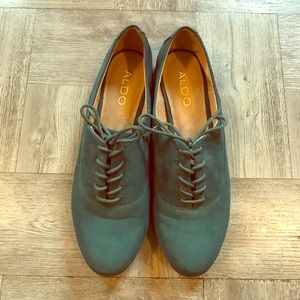 Never worn, brand new.