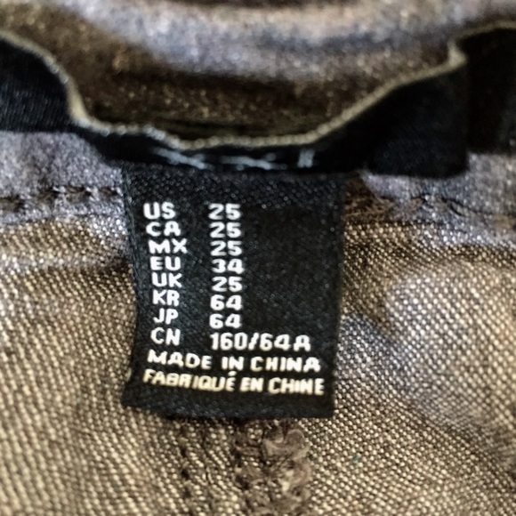 Forever 21 Grey Skinny Jeans - Picture 3 of 4