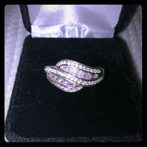 Silvet ring with CZ