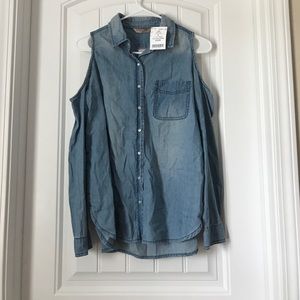 Cold shoulder denim top