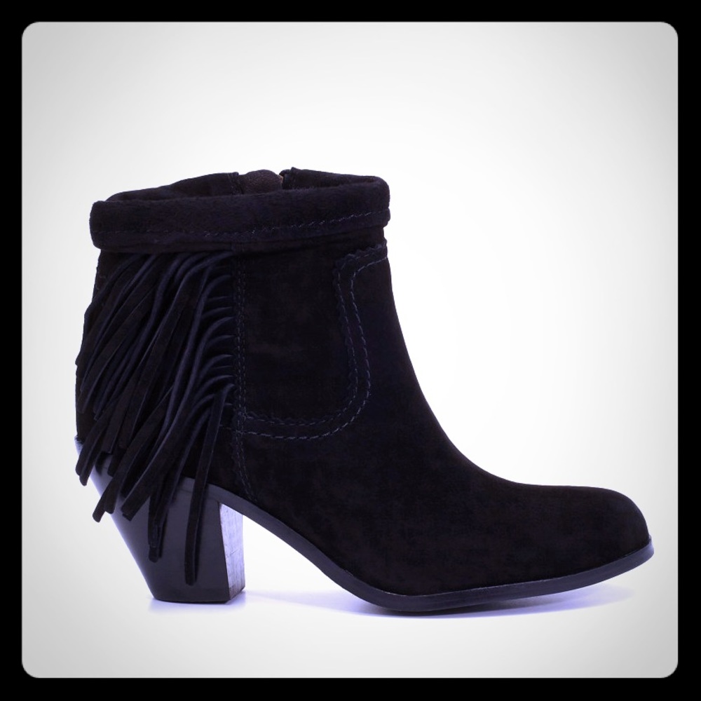 Sam Edelman black leather fringe boots.