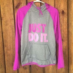Nike therma-fit sweatshirt