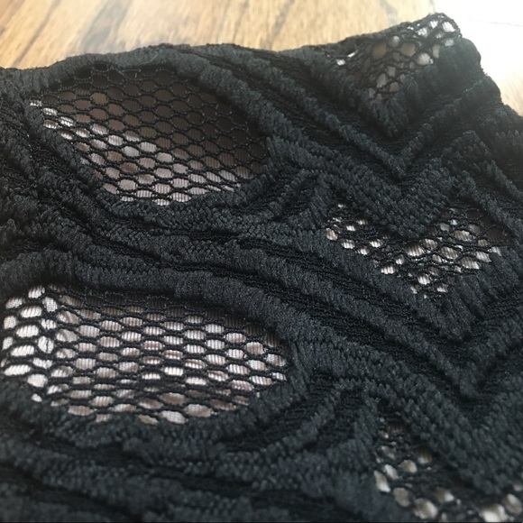 Black and Tan blouse - Picture 3 of 4