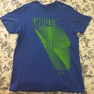 Oakley T-shirt