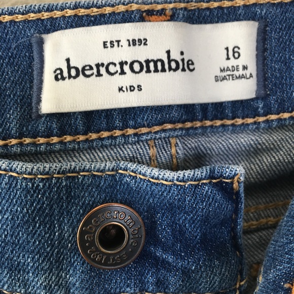 Abercrombie kids Jean Shorts - Picture 3 of 3