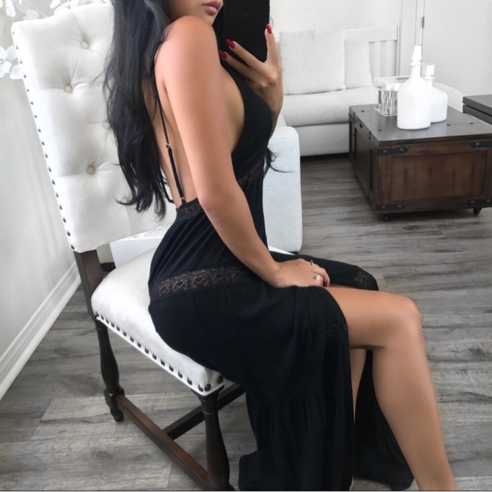 Romance Black Maxi