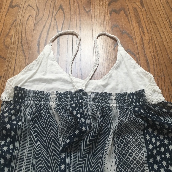 Light weight summer tank top - Picture 2 of 4