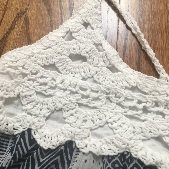 Light weight summer tank top - Picture 3 of 4