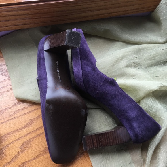 Purple felt Tommy Hilfiger block heels - Picture 2 of 3