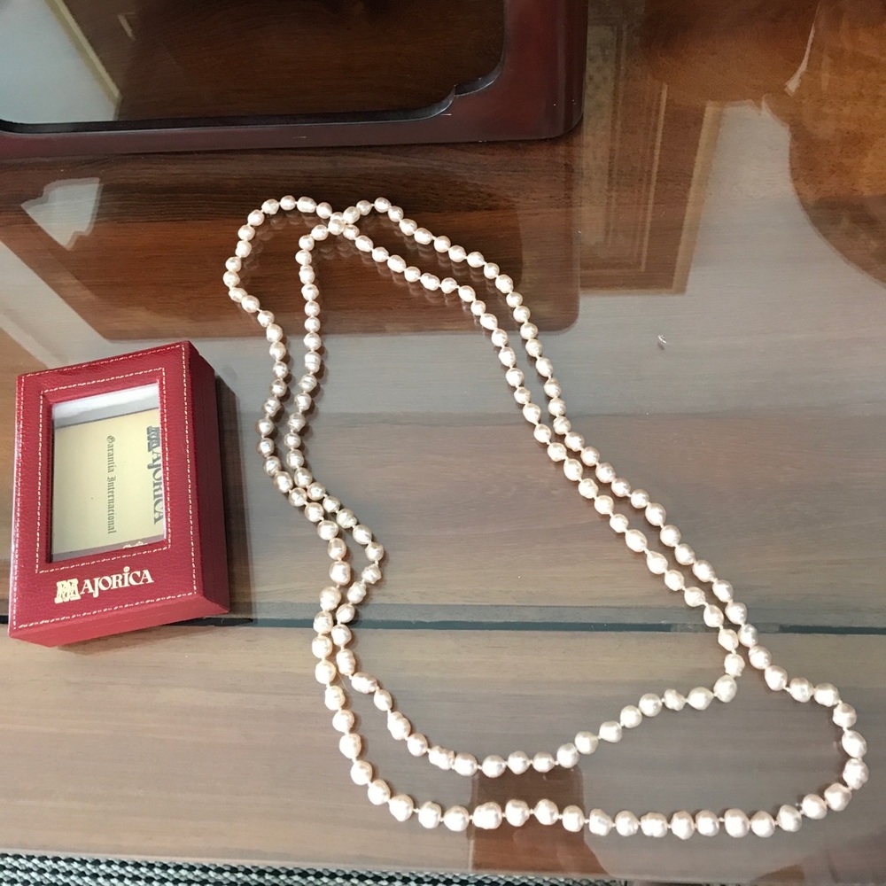 Long pink pearl Majorca necklace