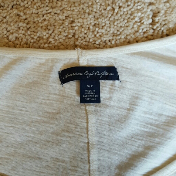 American Eagle Outfitters cream cold shoulder top - Picture 4 of 5